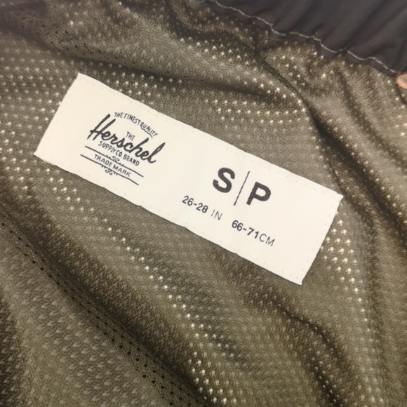 shorts - Picture 2 of 4